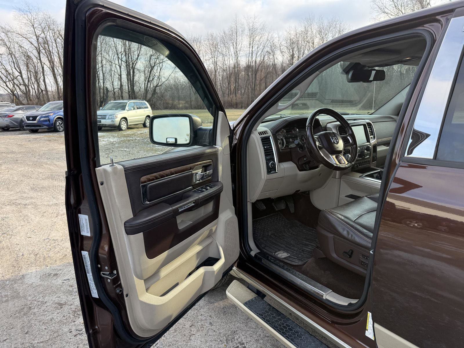 Used 2015 RAM 1500 Laramie Longhorn w/ Convenience Group image 10
