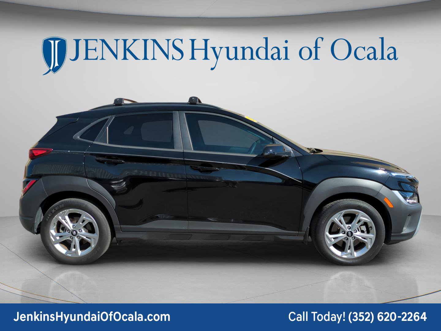 Certified 2023 Hyundai Kona SEL AWD/4WD image 2