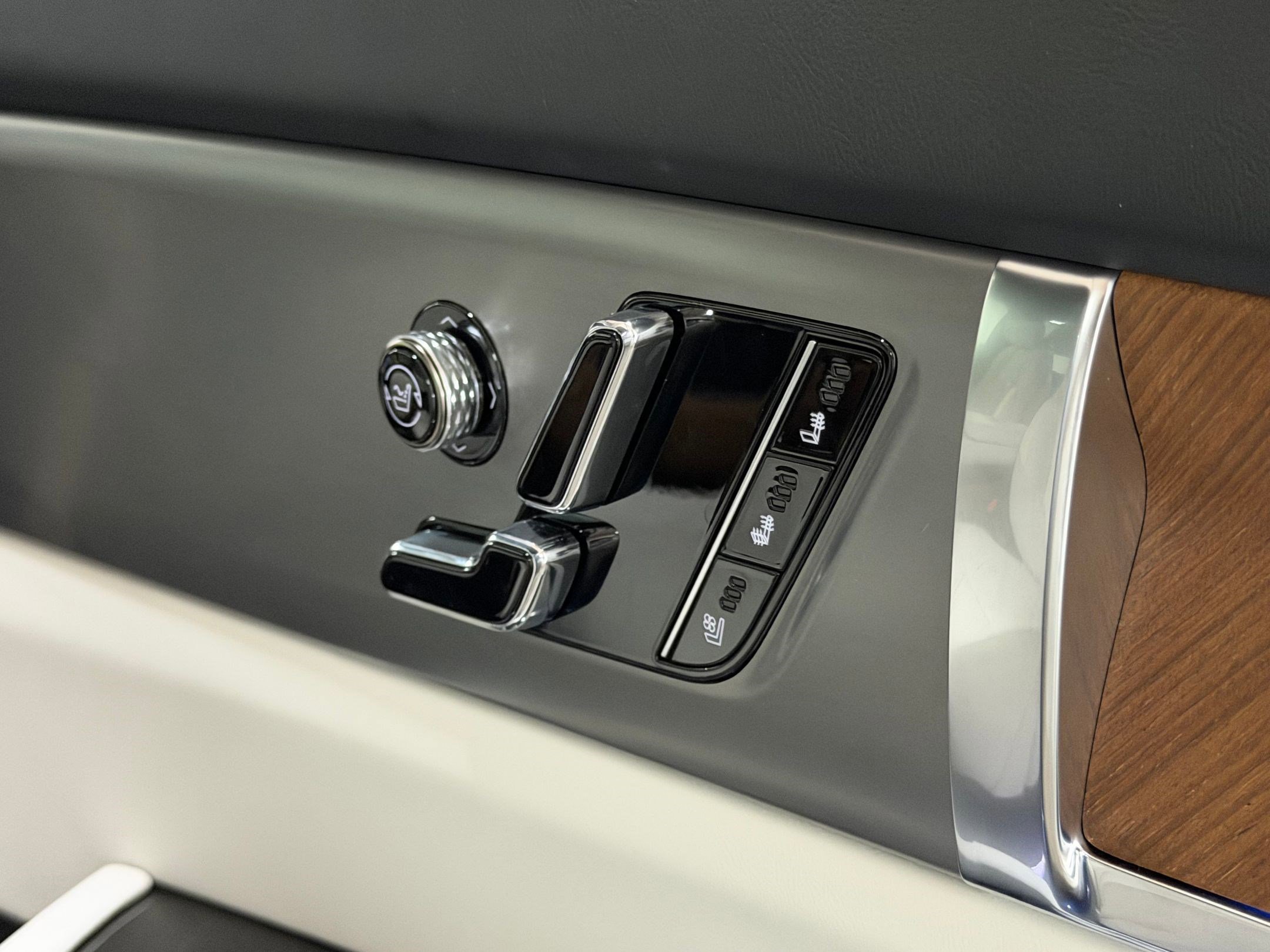 New 2026 Cadillac Vistiq Sport image 52