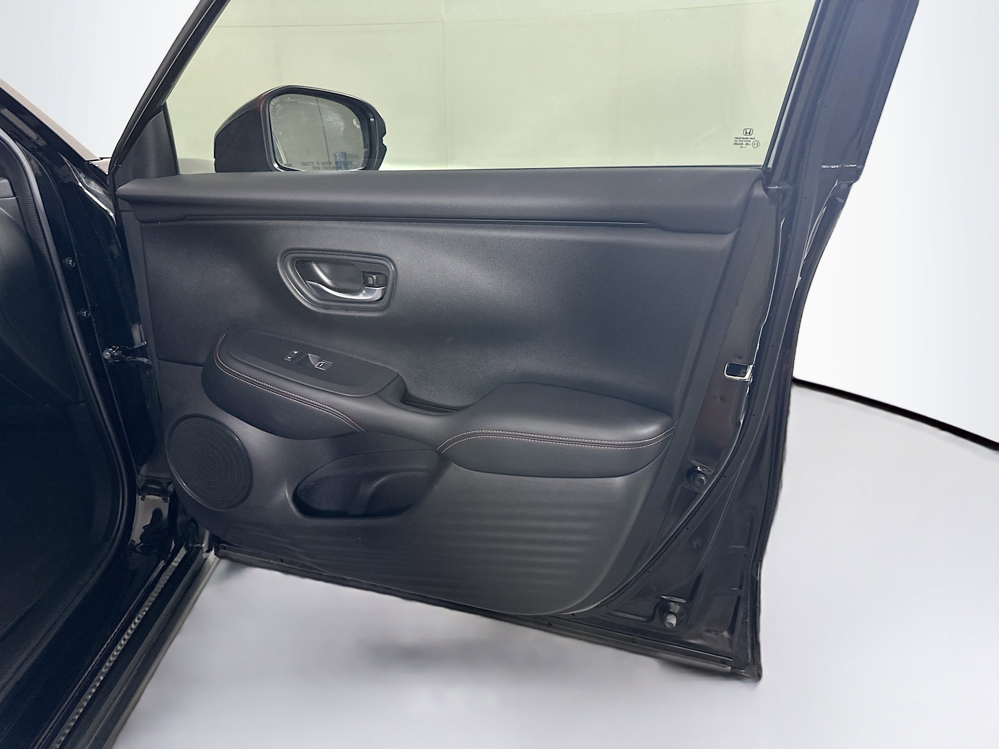 Used 2023 Honda HR-V Sport image 30