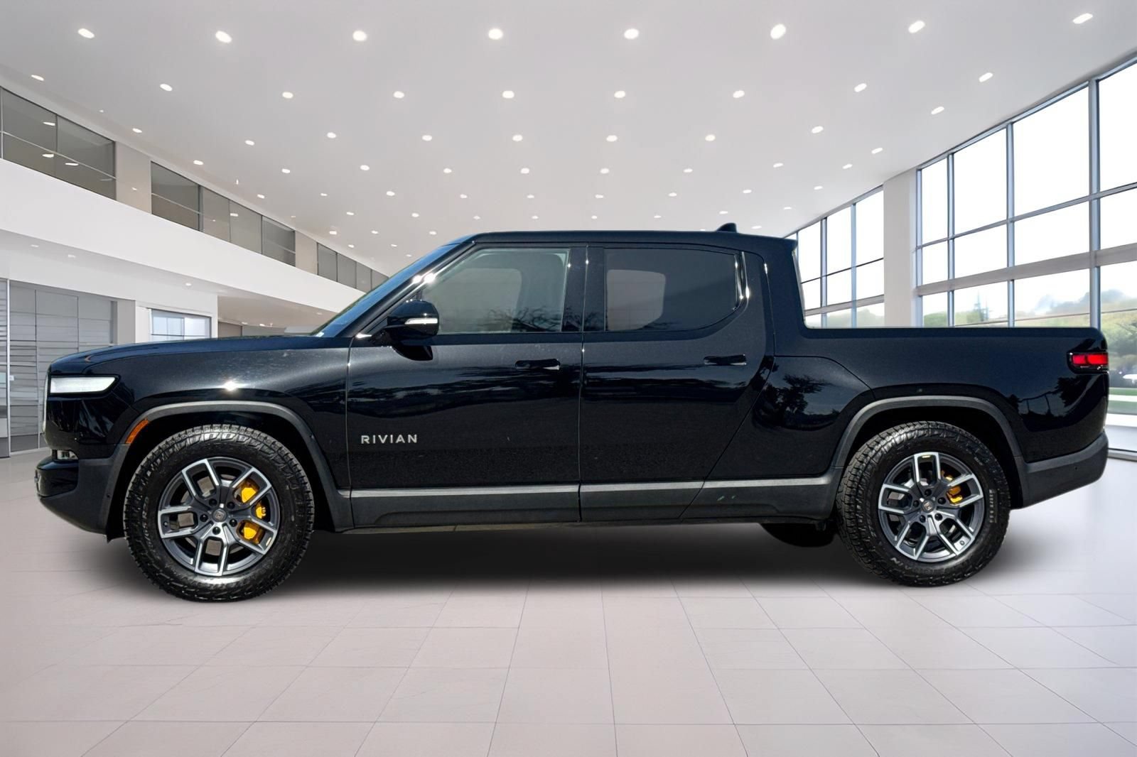 Used 2022 Rivian R1T Adventure AWD/4WD image 7