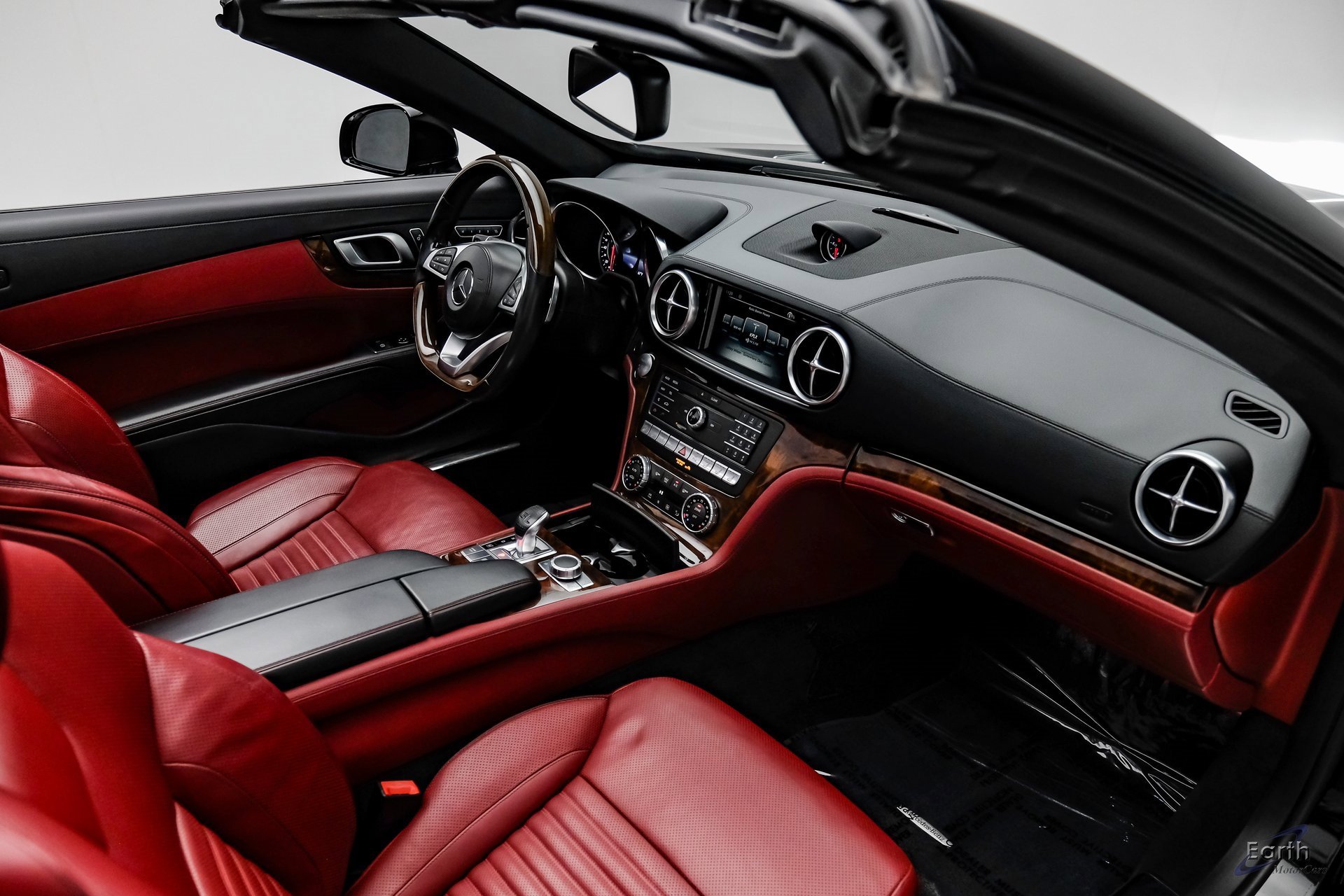 Used 2017 Mercedes-Benz SL 550 image 49