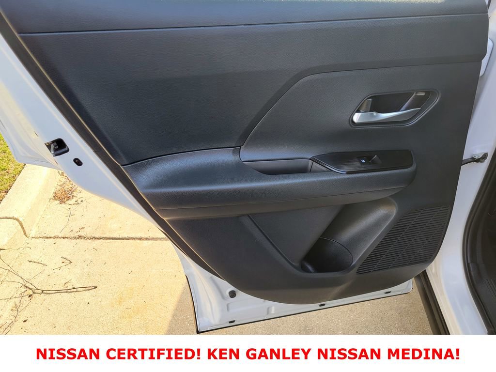 Certified 2025 Nissan Kicks SV AWD/4WD image 39