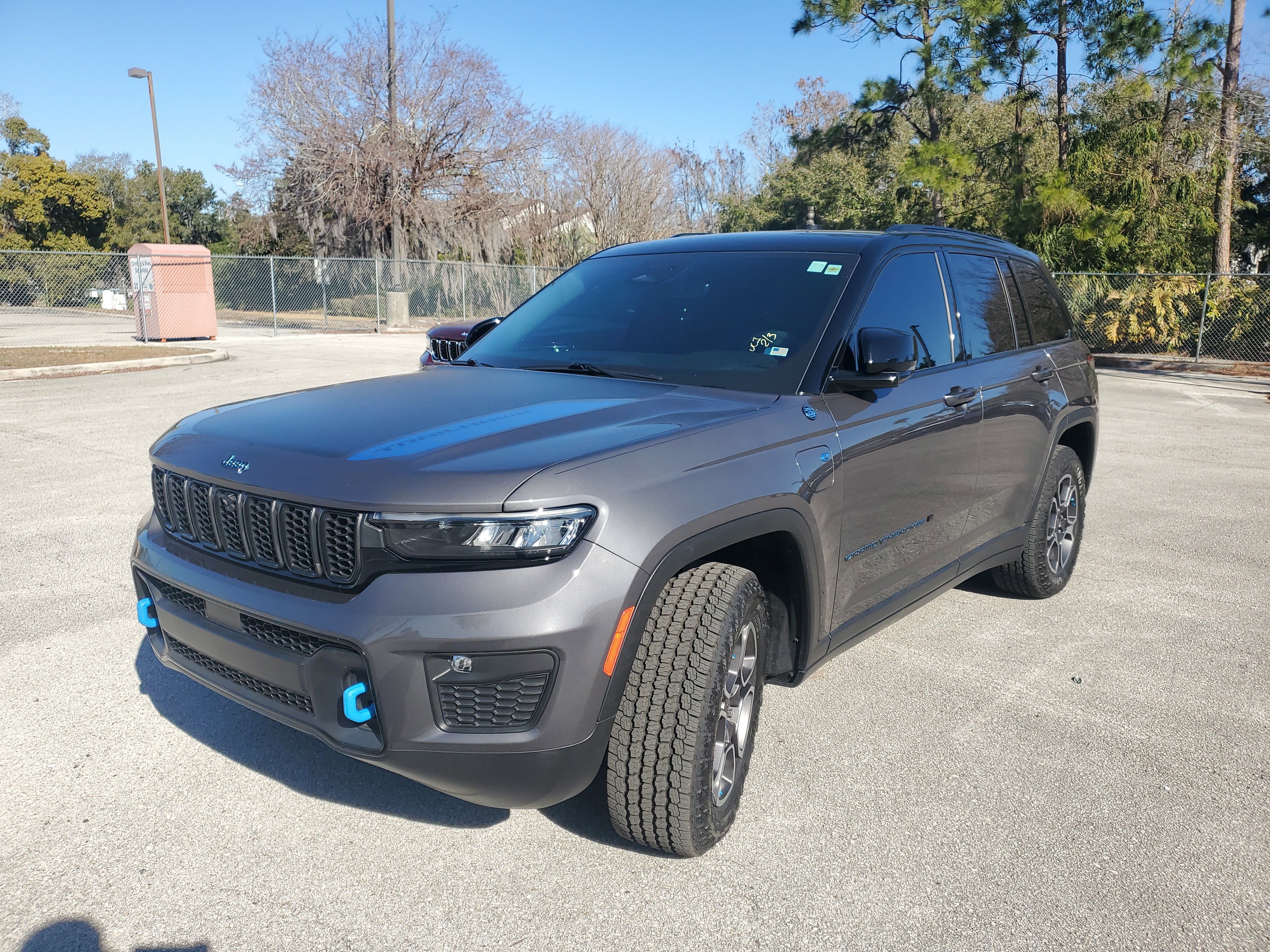 Used 2022 Jeep Grand Cherokee Trailhawk image 3