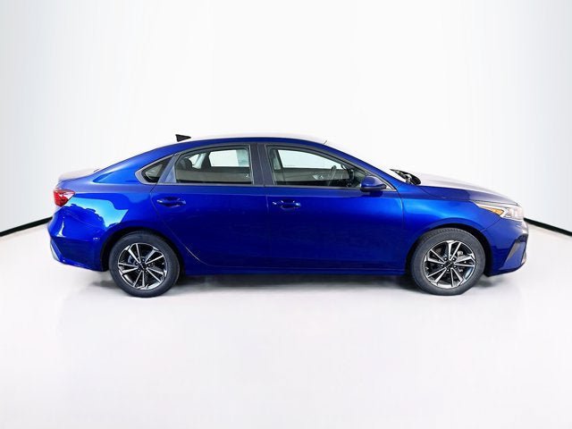 Certified 2023 Kia Forte LXS FWD image 4