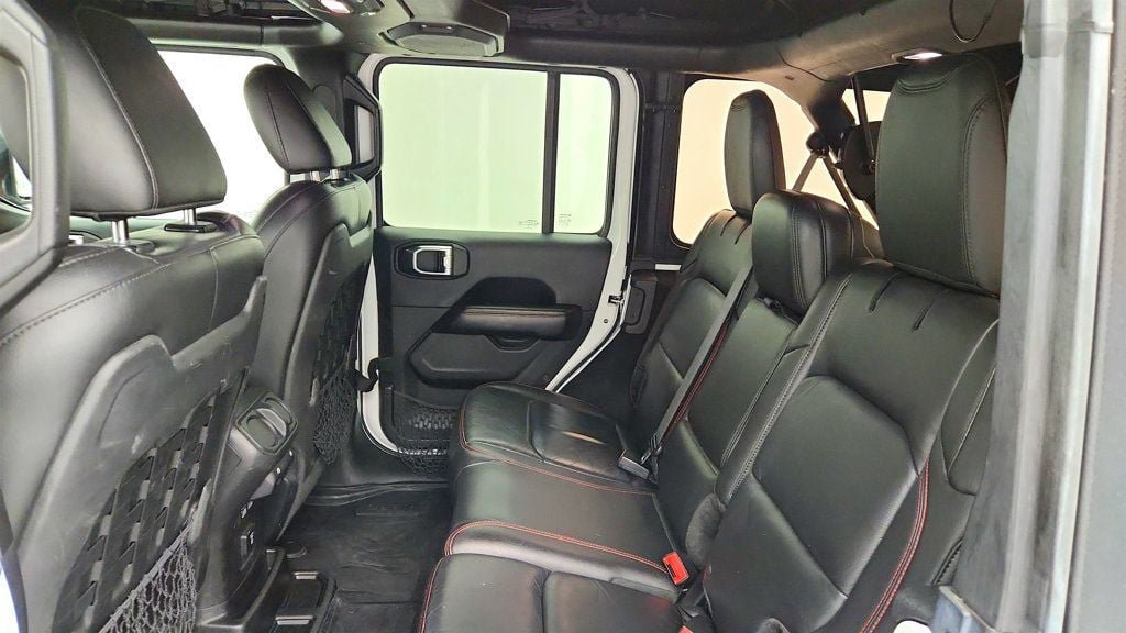Used 2018 Jeep Wrangler Unlimited Rubicon AWD/4WD image 22