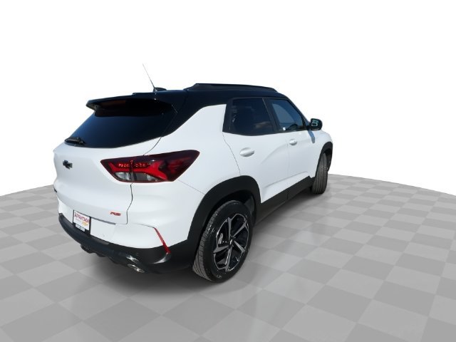 Certified 2022 Chevrolet TrailBlazer RS w/ Sun and Liftgate Package AWD/4WD image 8
