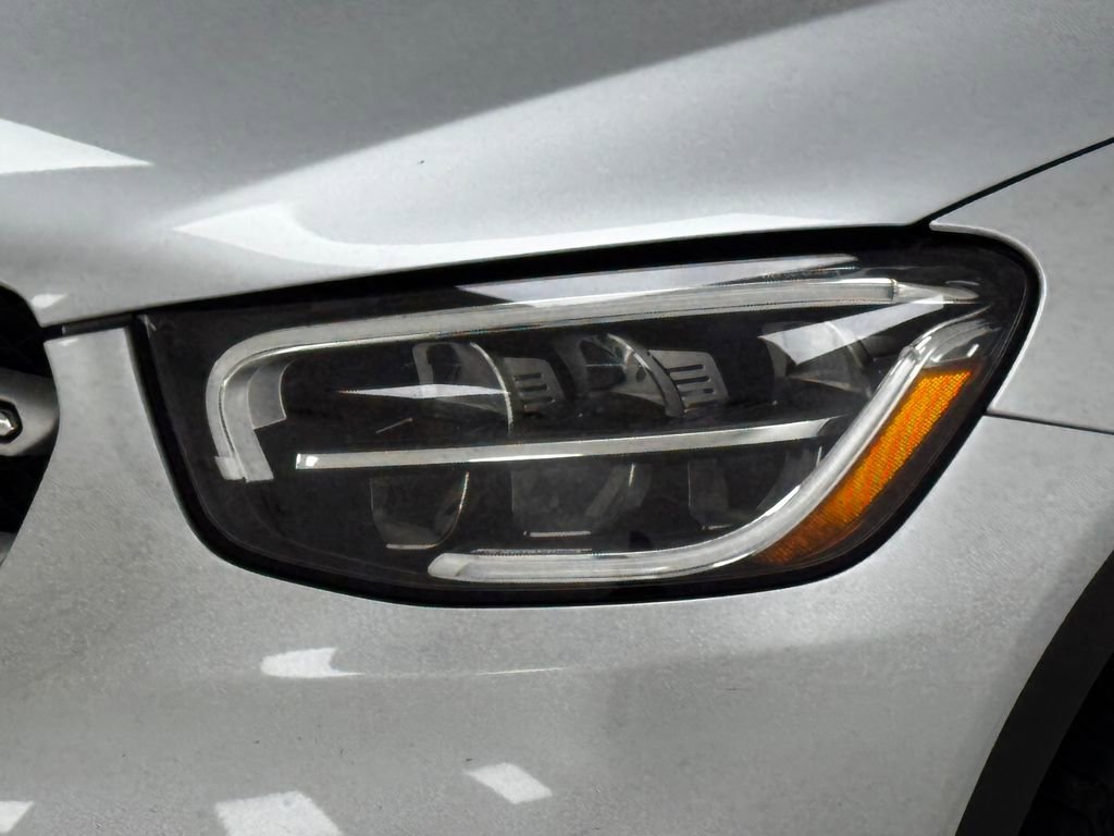 Used 2020 Mercedes-Benz GLC 350e 4MATIC image 40