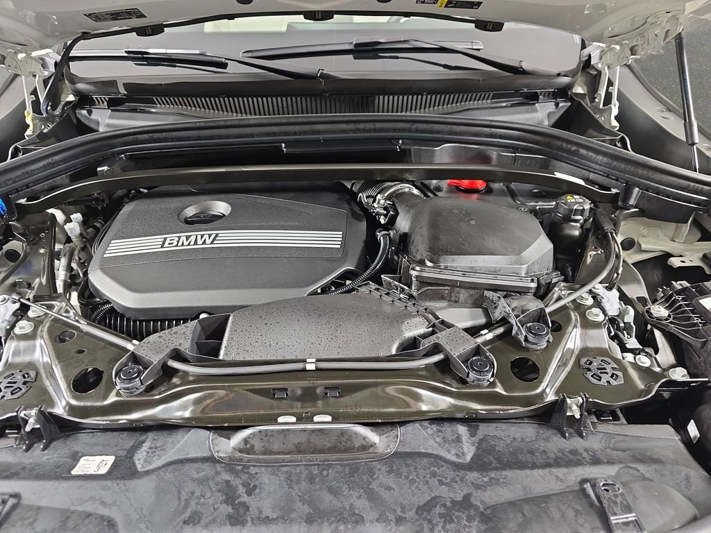 Used 2025 BMW X2 xDrive28i w/ Technology Package image 34