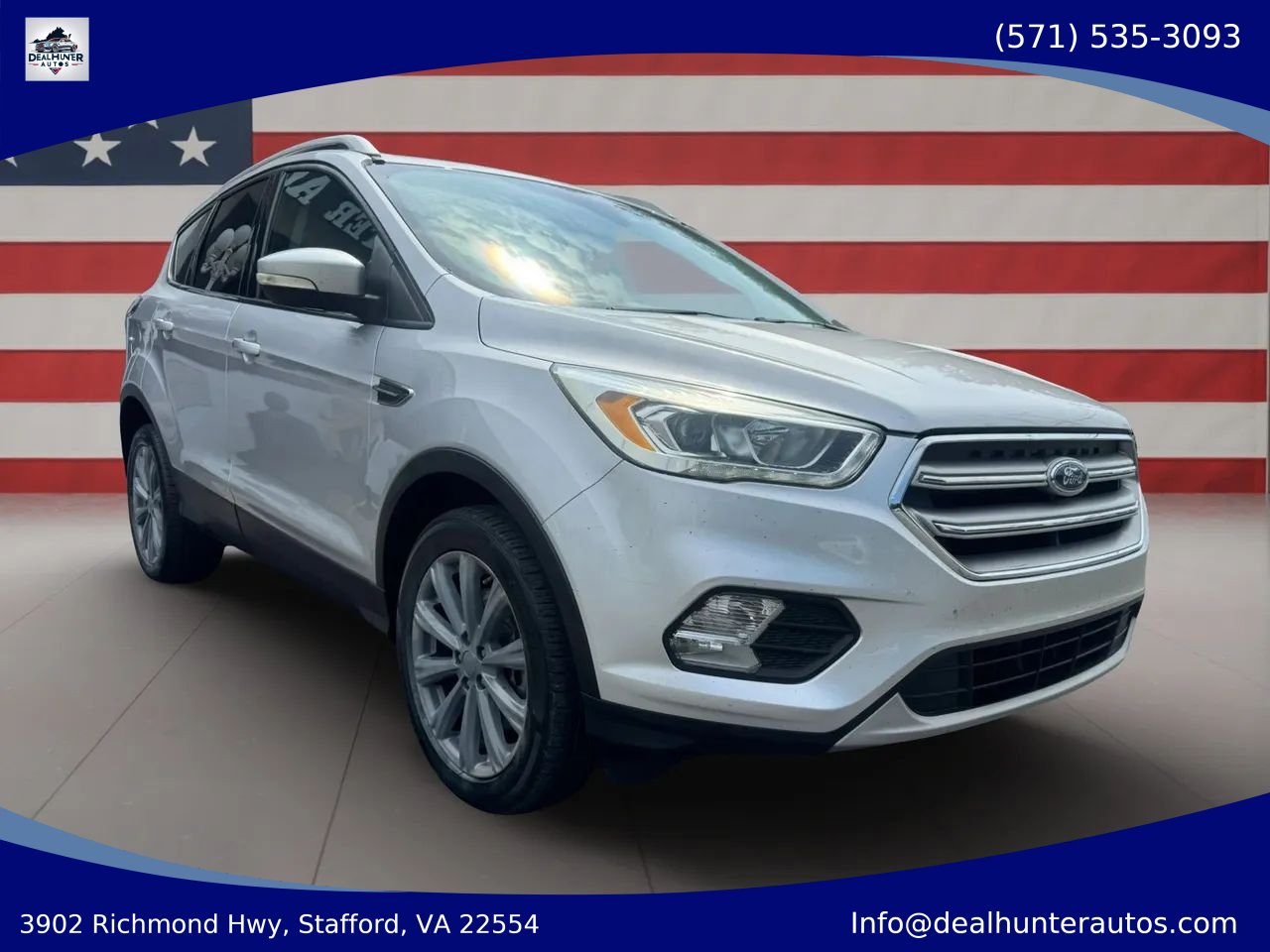 Used 2017 Ford Escape Titanium AWD/4WD image 4