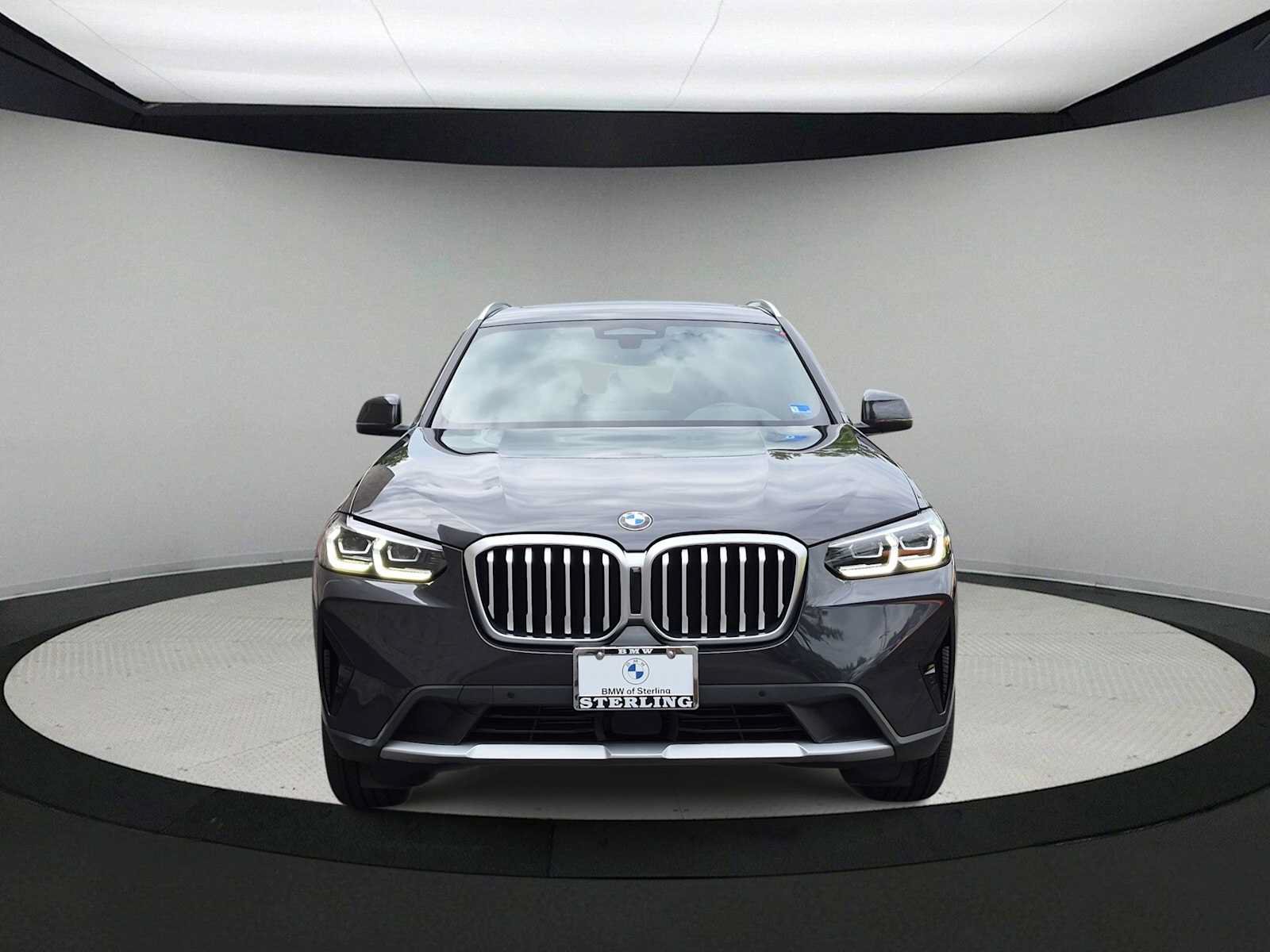 Used 2023 BMW X3 xDrive30i w/ Premium Package AWD/4WD image 3