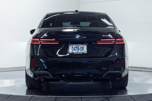 Used 2026 BMW i5 eDrive40 w/ M Sport Package image 7