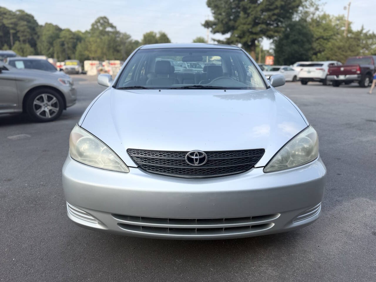 Used 2002 Toyota Camry LE FWD image 2