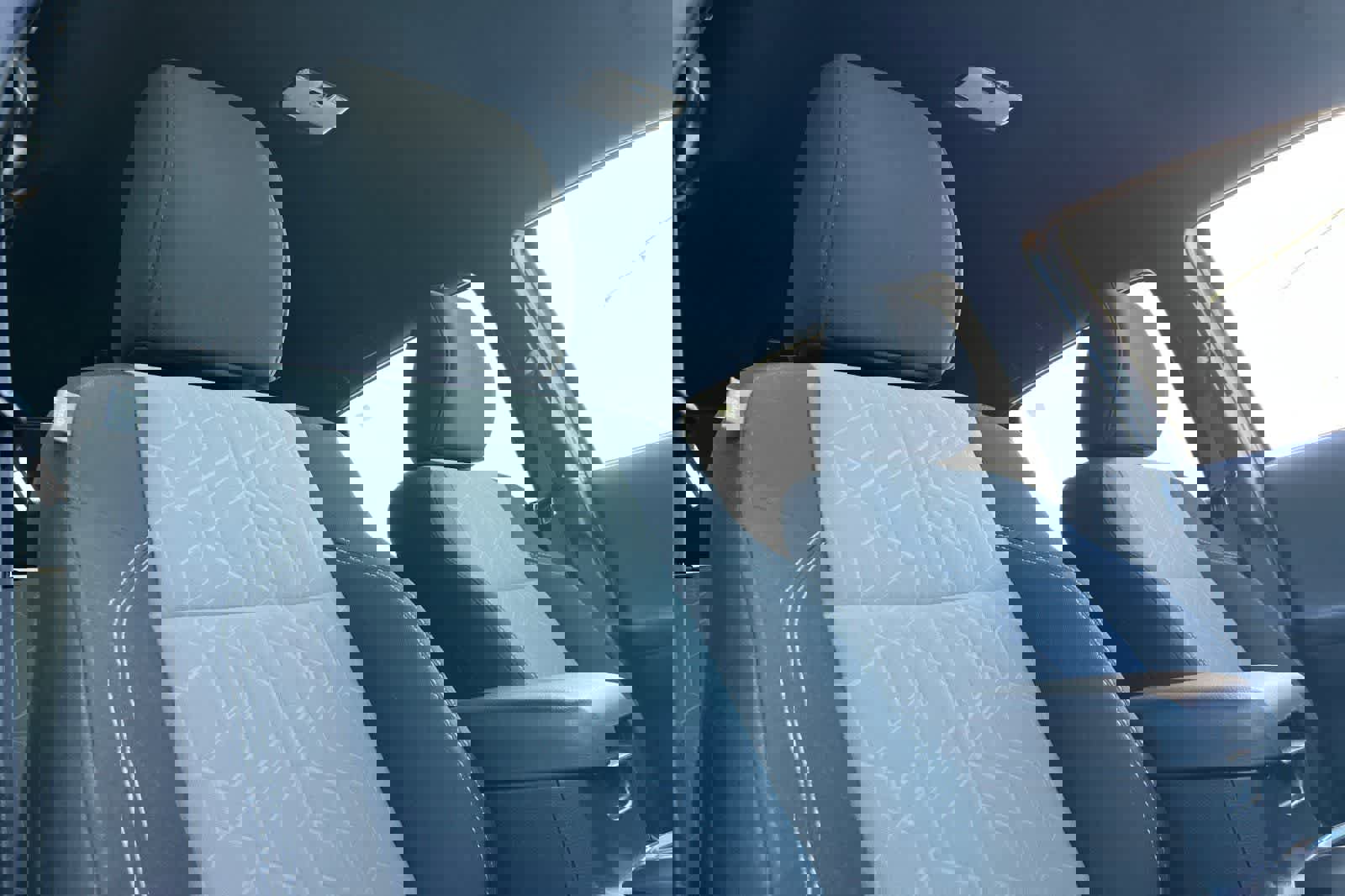 Used 2020 Toyota Tacoma TRD Off-Road w/ Technology Package image 18