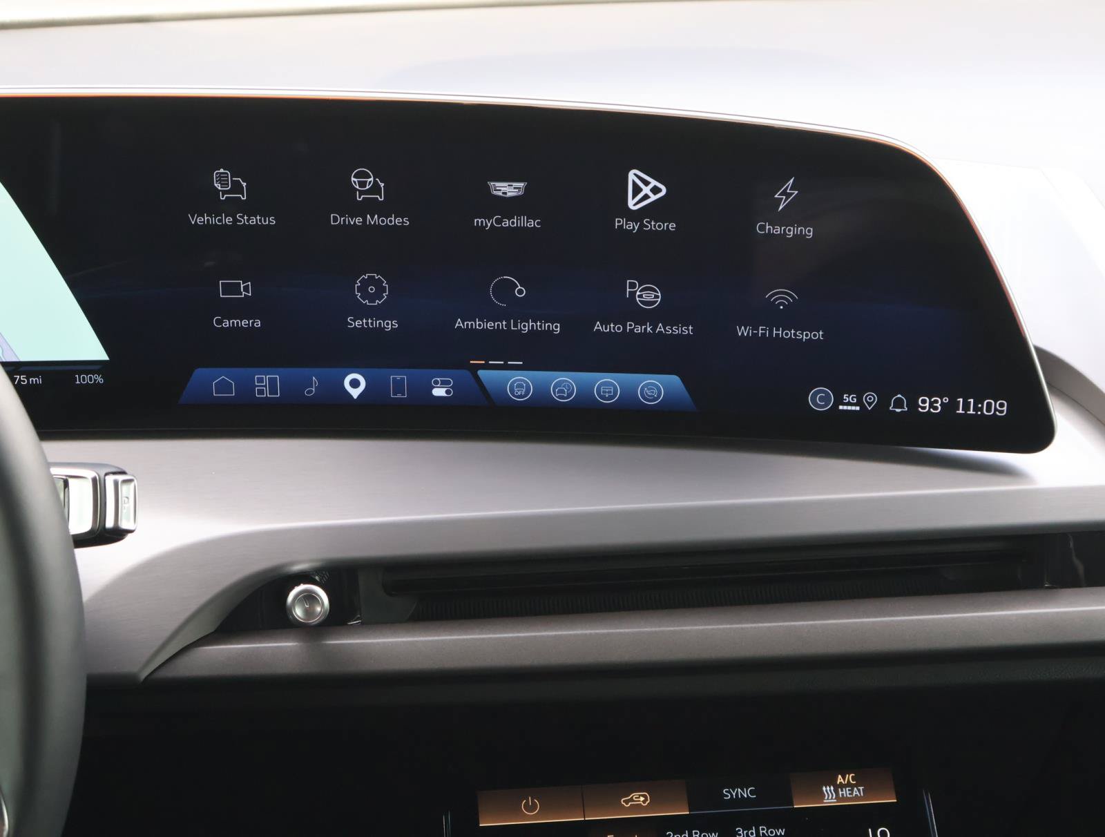 Certified 2027 Cadillac Vistiq Luxury AWD/4WD image 16