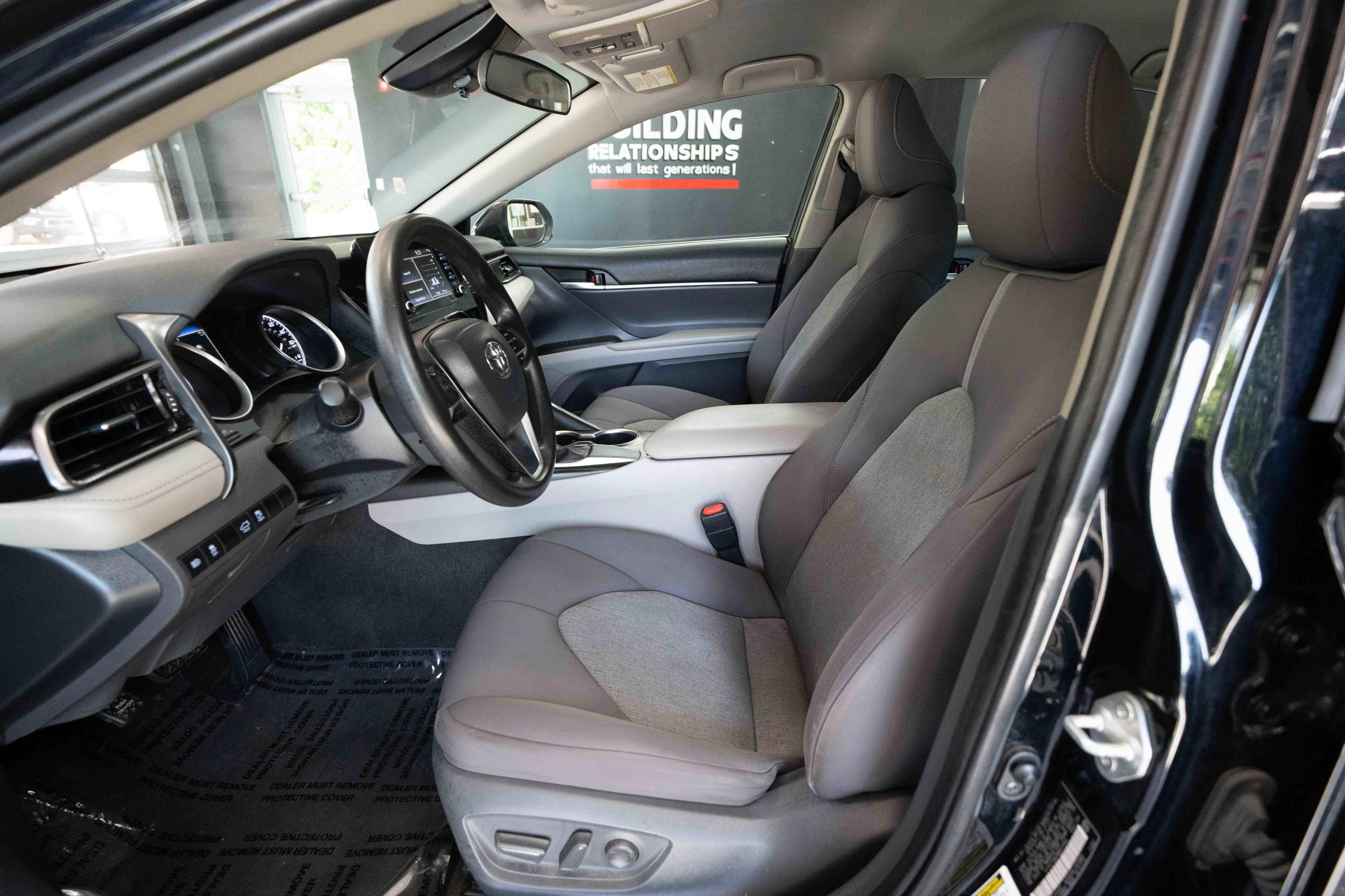 Used 2021 Toyota Camry LE FWD image 9