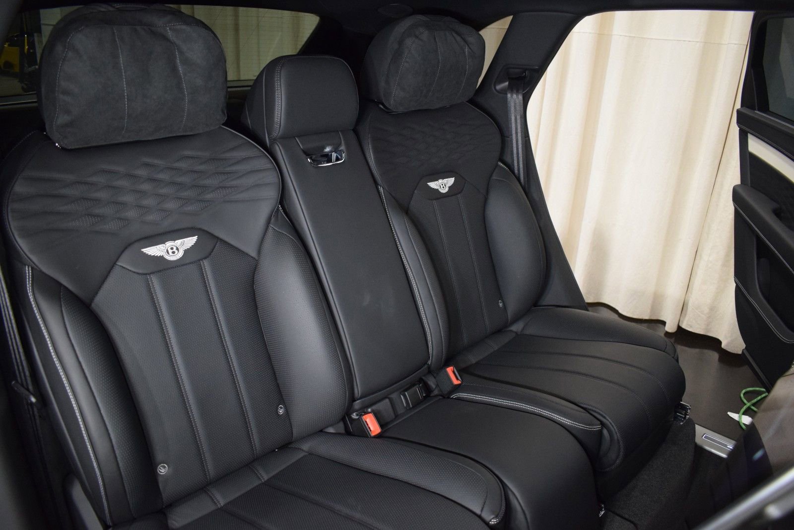 New 2024 Bentley Bentayga Extended Wheelbase image 20