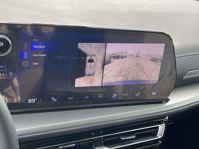 Certified 2024 Chevrolet Traverse LT image 30