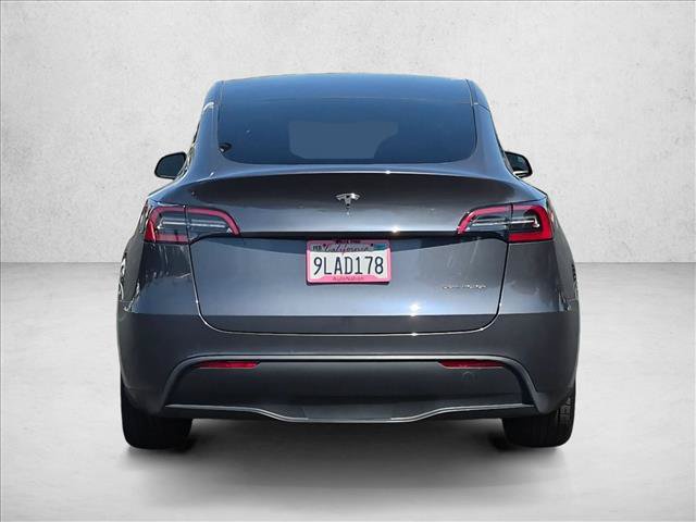Used 2024 Tesla Model Y Long Range AWD/4WD image 7