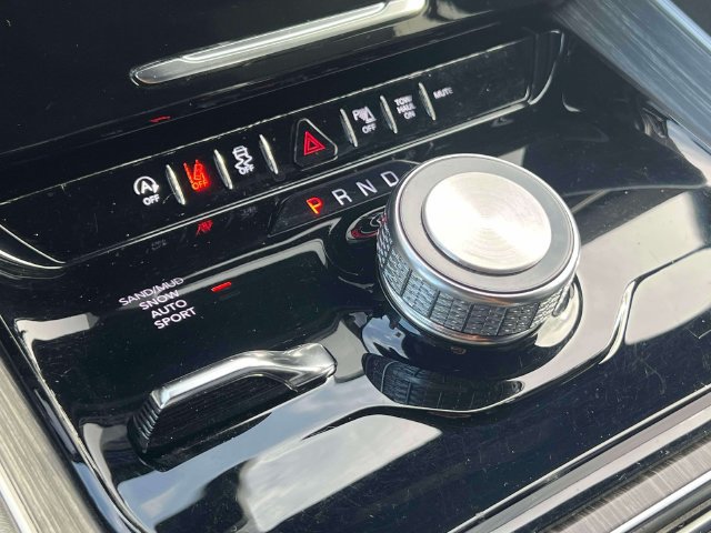 Used 2024 Jeep Wagoneer Series II AWD/4WD image 27