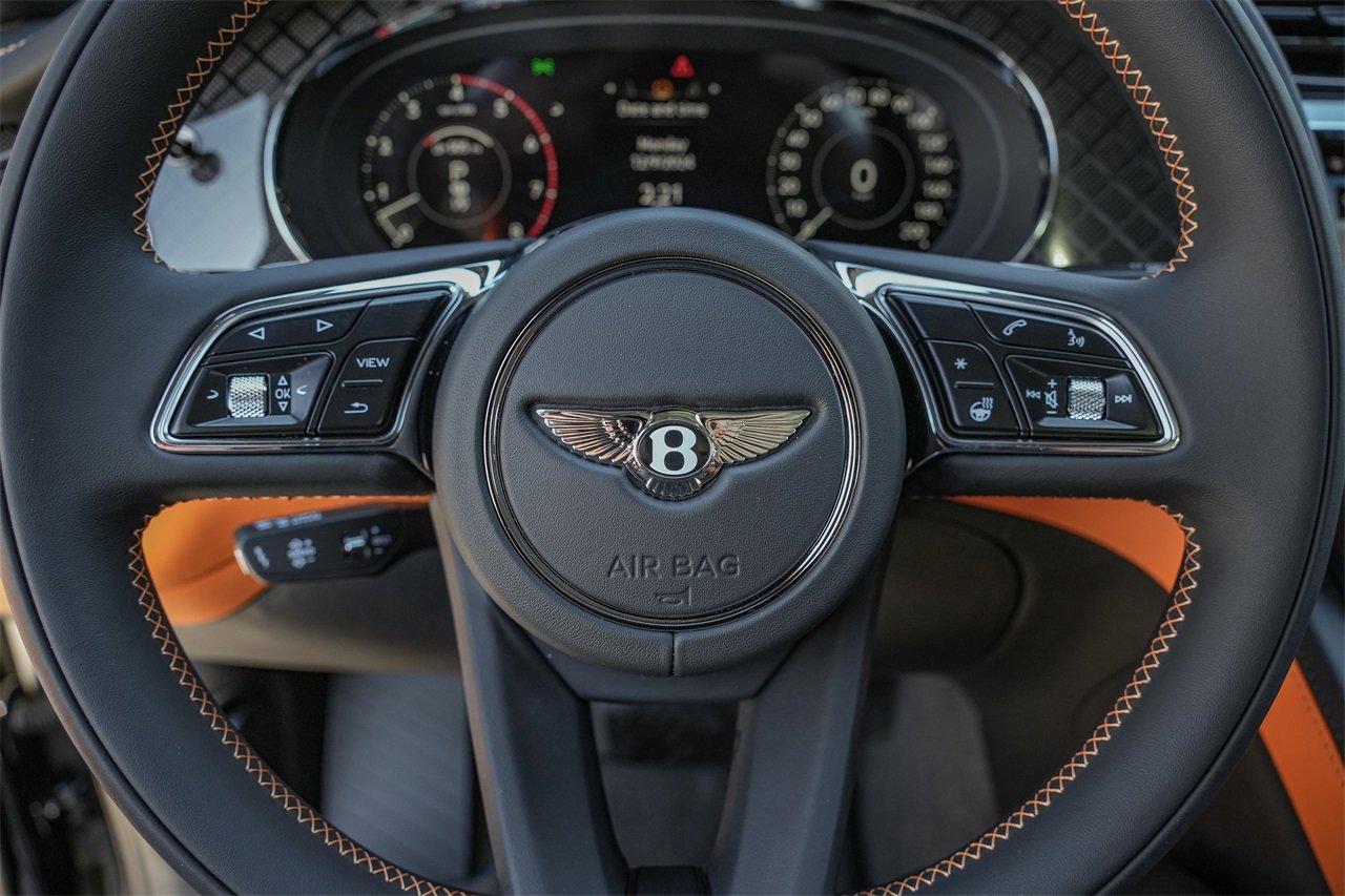 New 2025 Bentley Bentayga image 22