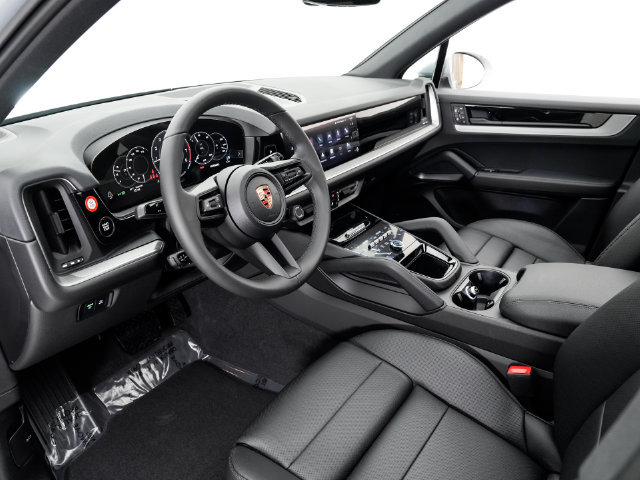 Certified 2026 Porsche Cayenne AWD/4WD image 4