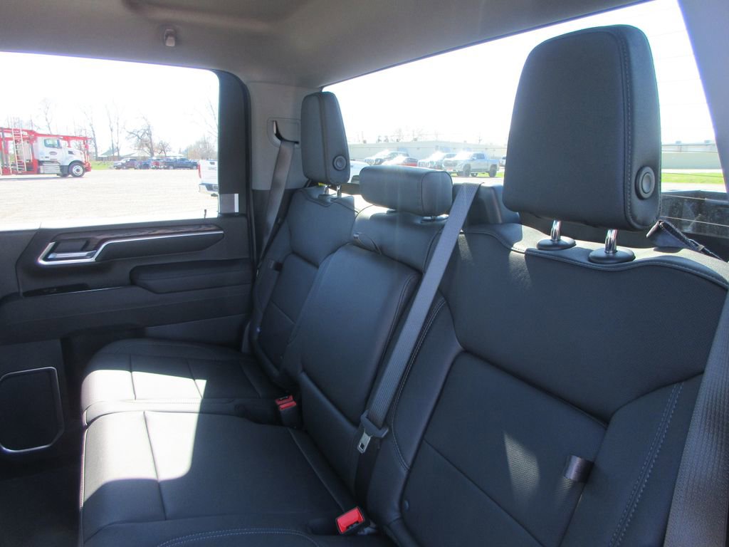 New 2026 GMC Sierra 2500 SLT image 14