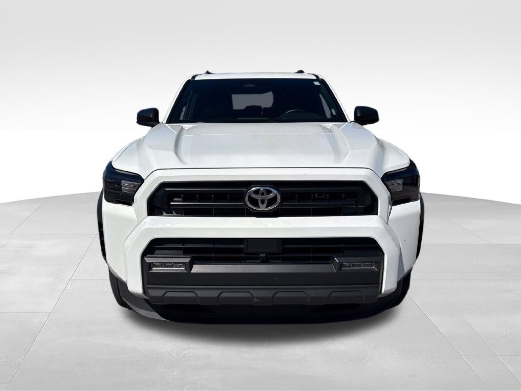 Used 2025 Toyota 4Runner SR5 AWD/4WD image 9