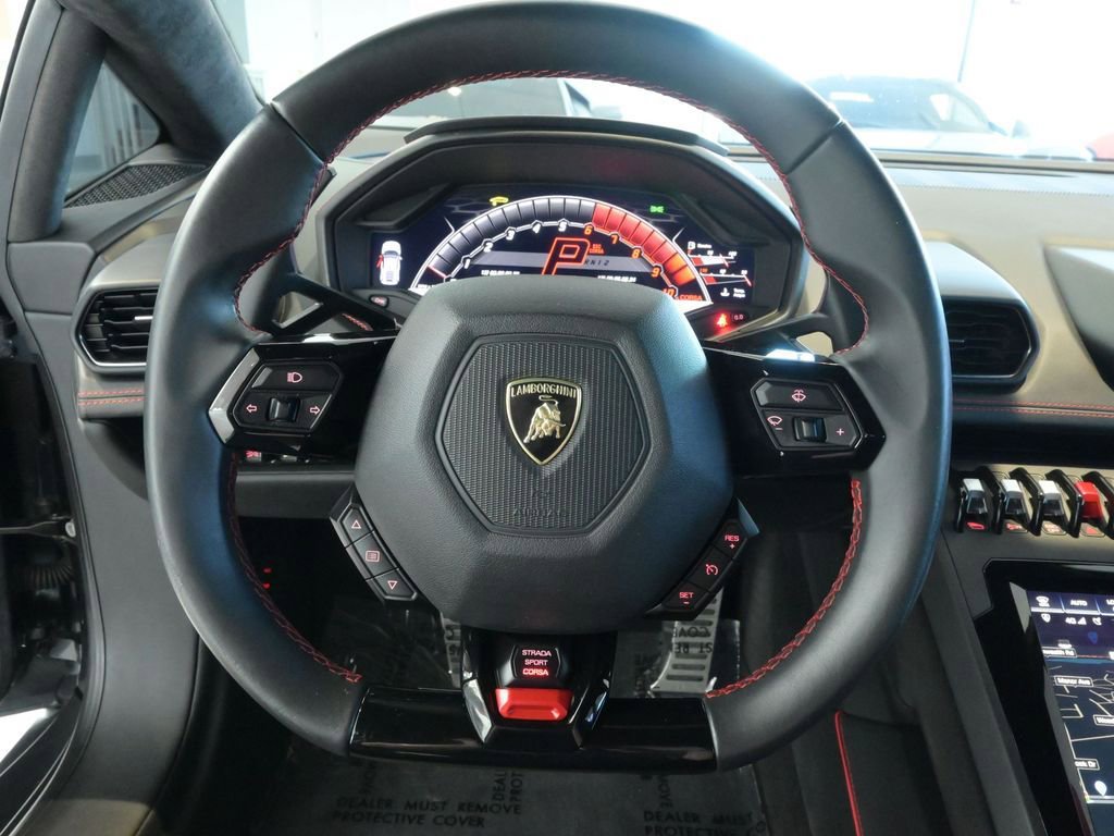Used 2020 Lamborghini Huracan EVO AWD/4WD image 24