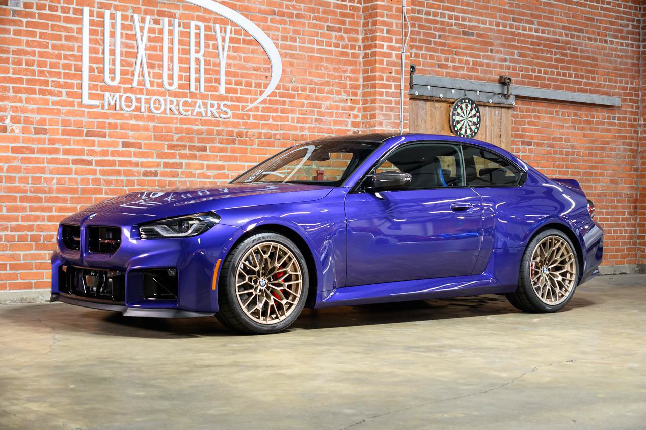 Used 2026 BMW M2 CS RWD image 3