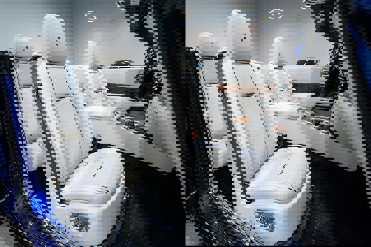 Used 2016 Rolls-Royce Dawn image 32