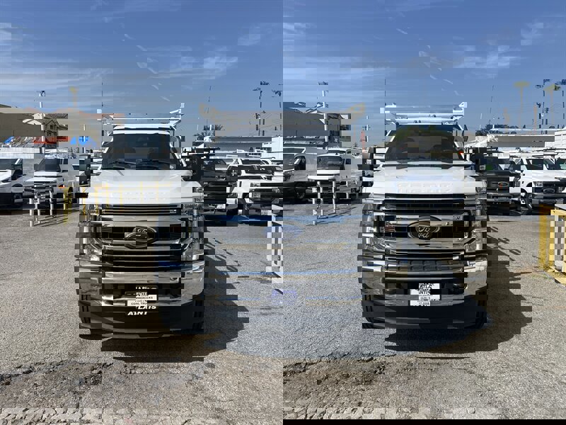 Used 2020 Ford F550 4x4 Crew Cab Super Duty image 5