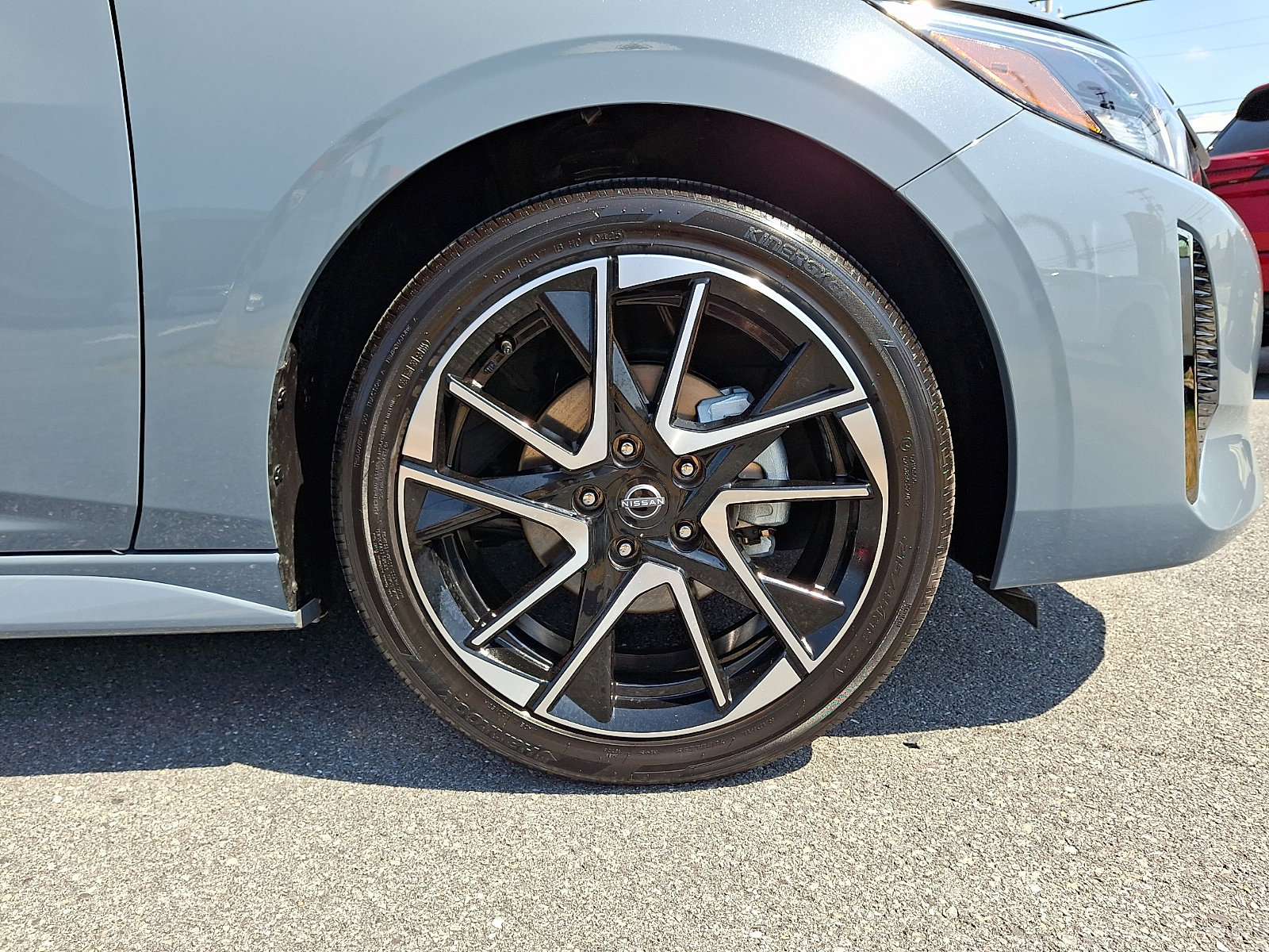Certified 2025 Nissan Sentra SR w/ SR Premium Package FWD image 9