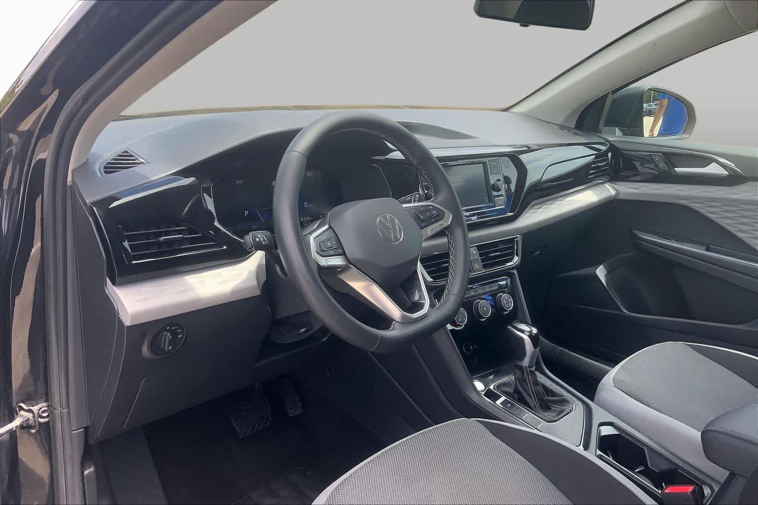 Used 2024 Volkswagen Taos S FWD image 17