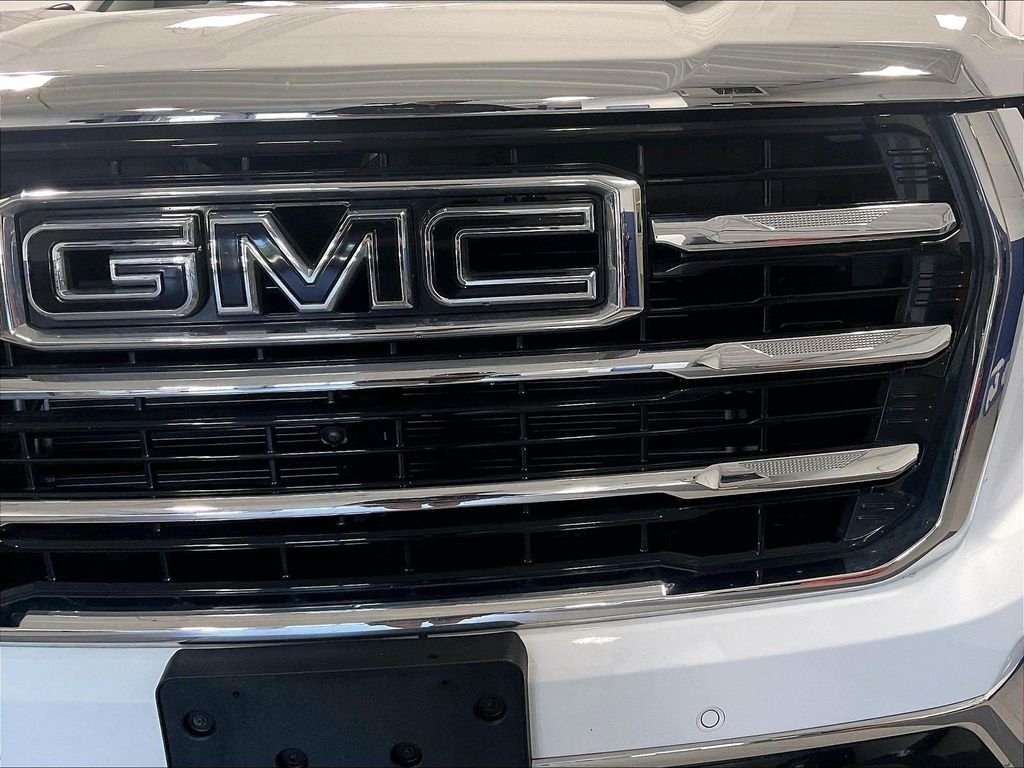 Used 2025 GMC Yukon XL Elevation w/ Elevation Premium Package AWD/4WD image 33