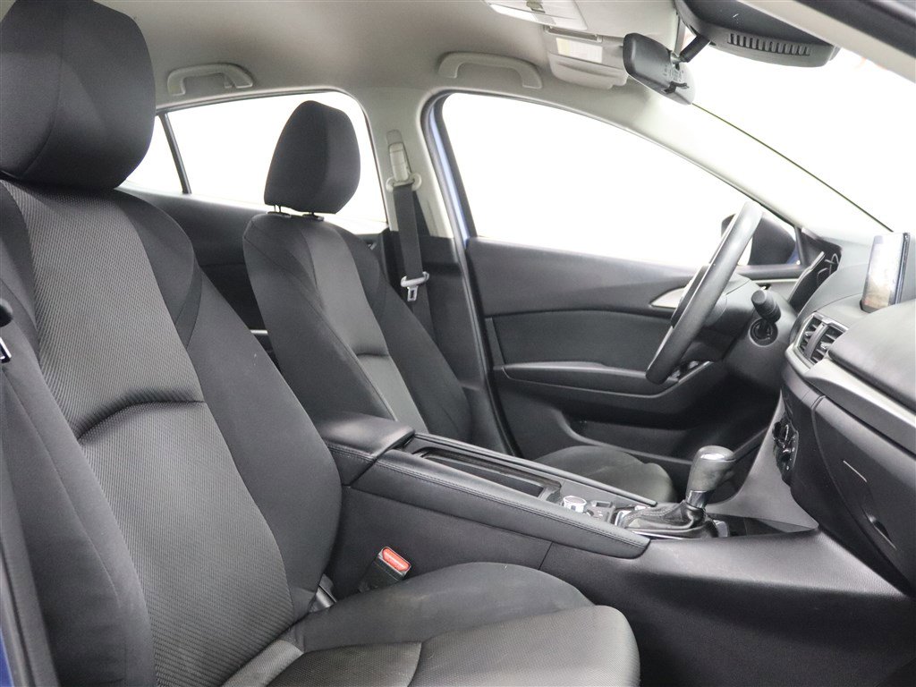 Used 2018 MAZDA MAZDA3 Sport FWD image 15