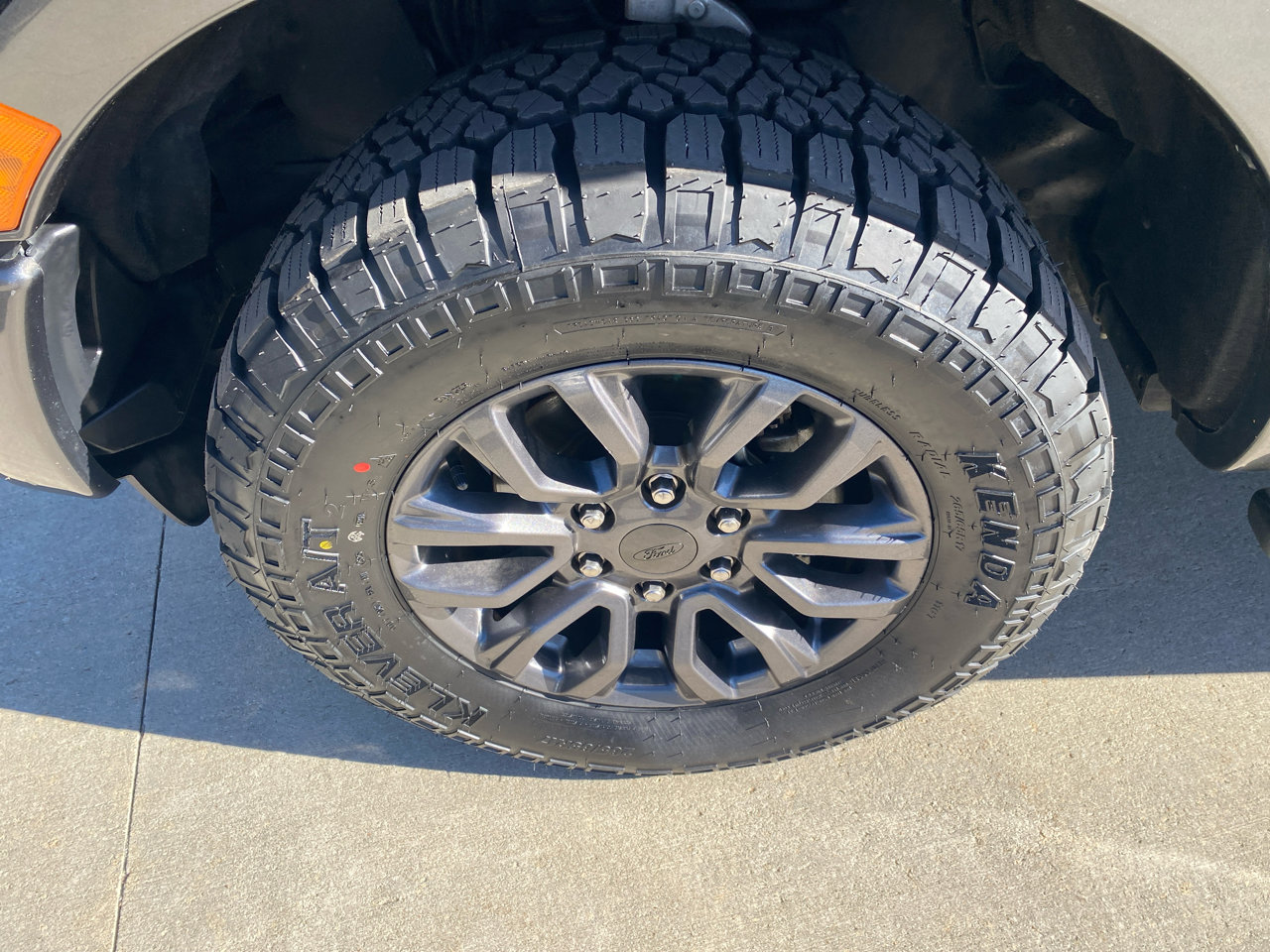 Used 2019 Ford Ranger XLT w/ Equipment Group 302A Luxury image 11