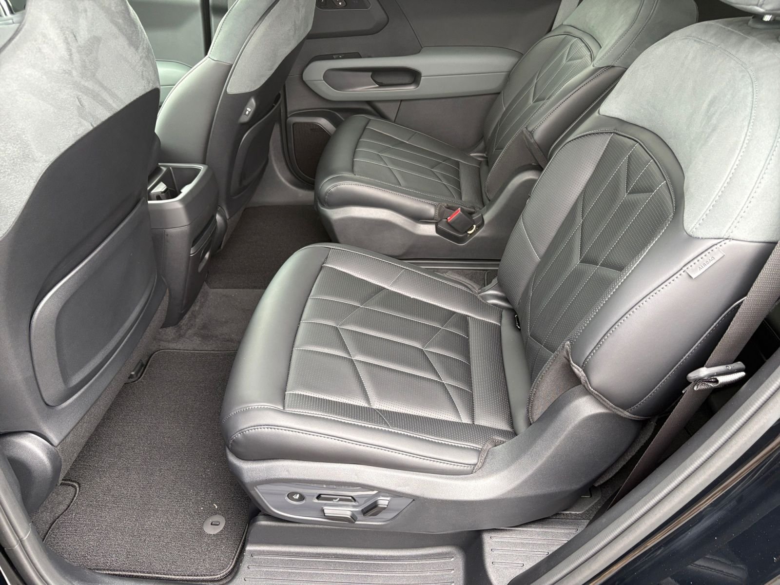 New 2027 Kia Telluride X-Line SX Prestige AWD/4WD image 17