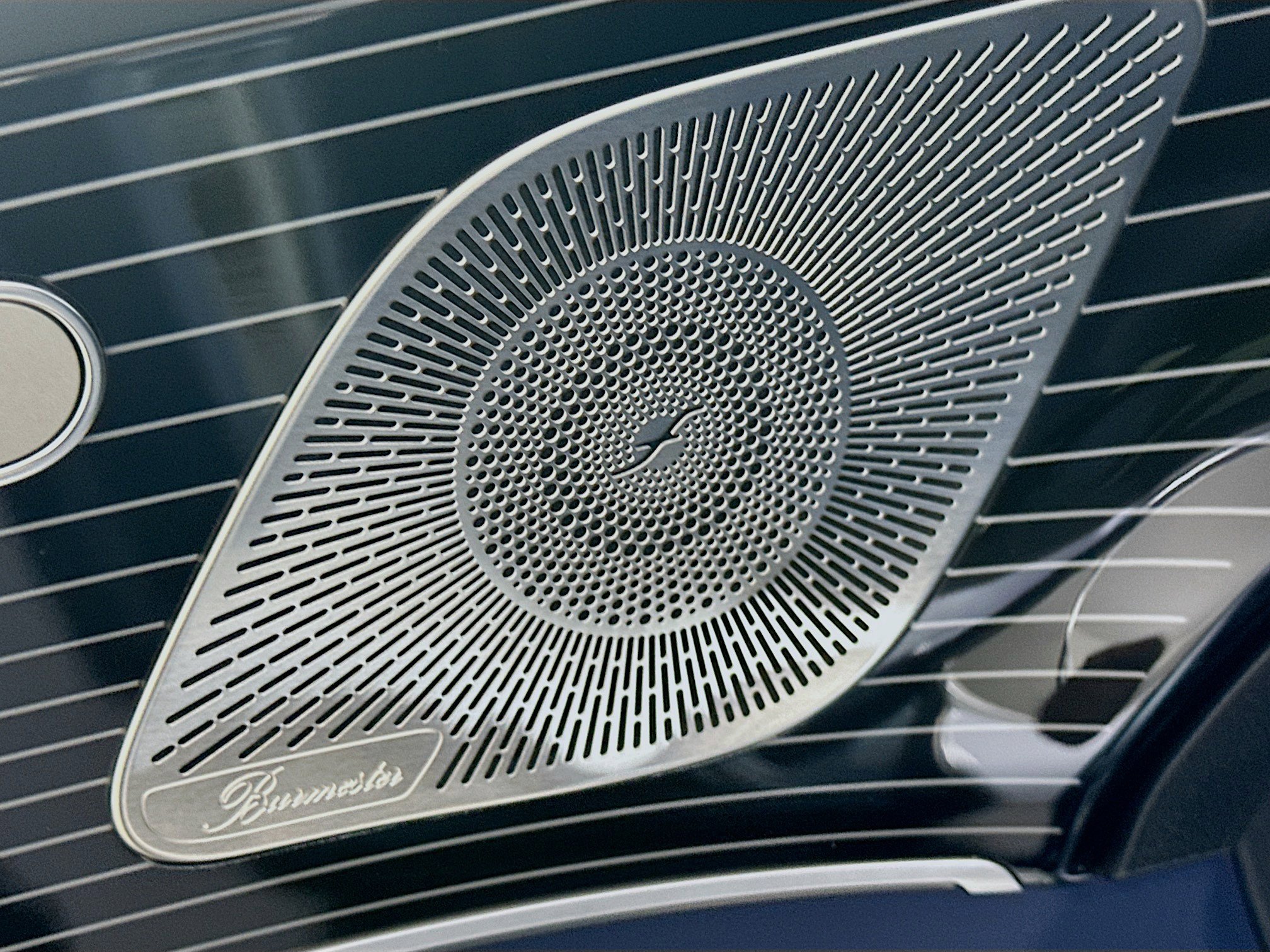 Certified 2025 Mercedes-Benz GLE 450e 4MATIC image 23