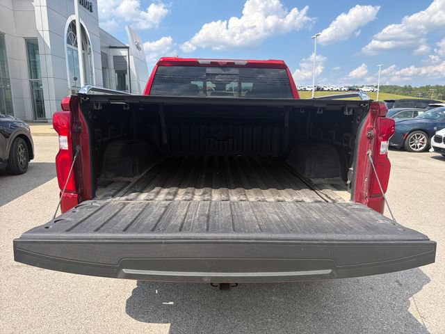 Used 2025 Chevrolet Silverado 1500 High Country AWD/4WD image 9