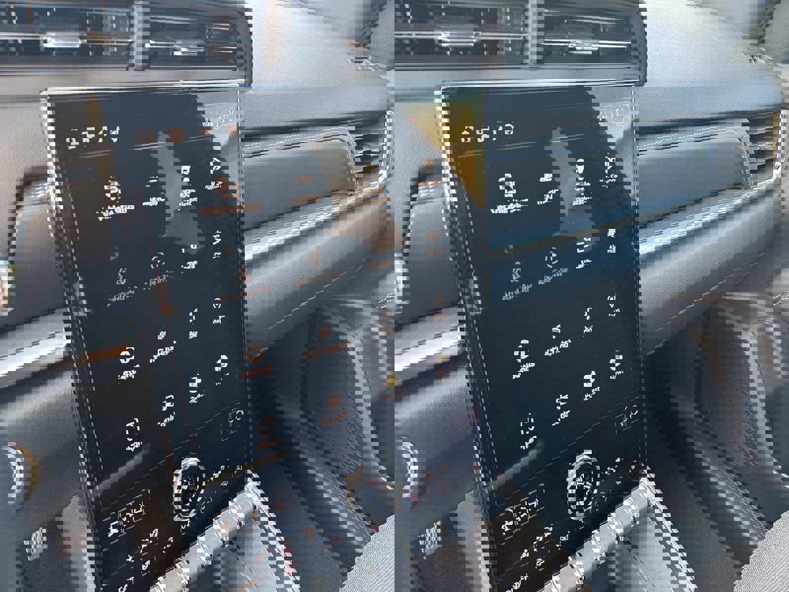 Used 2025 GMC Terrain Elevation image 24