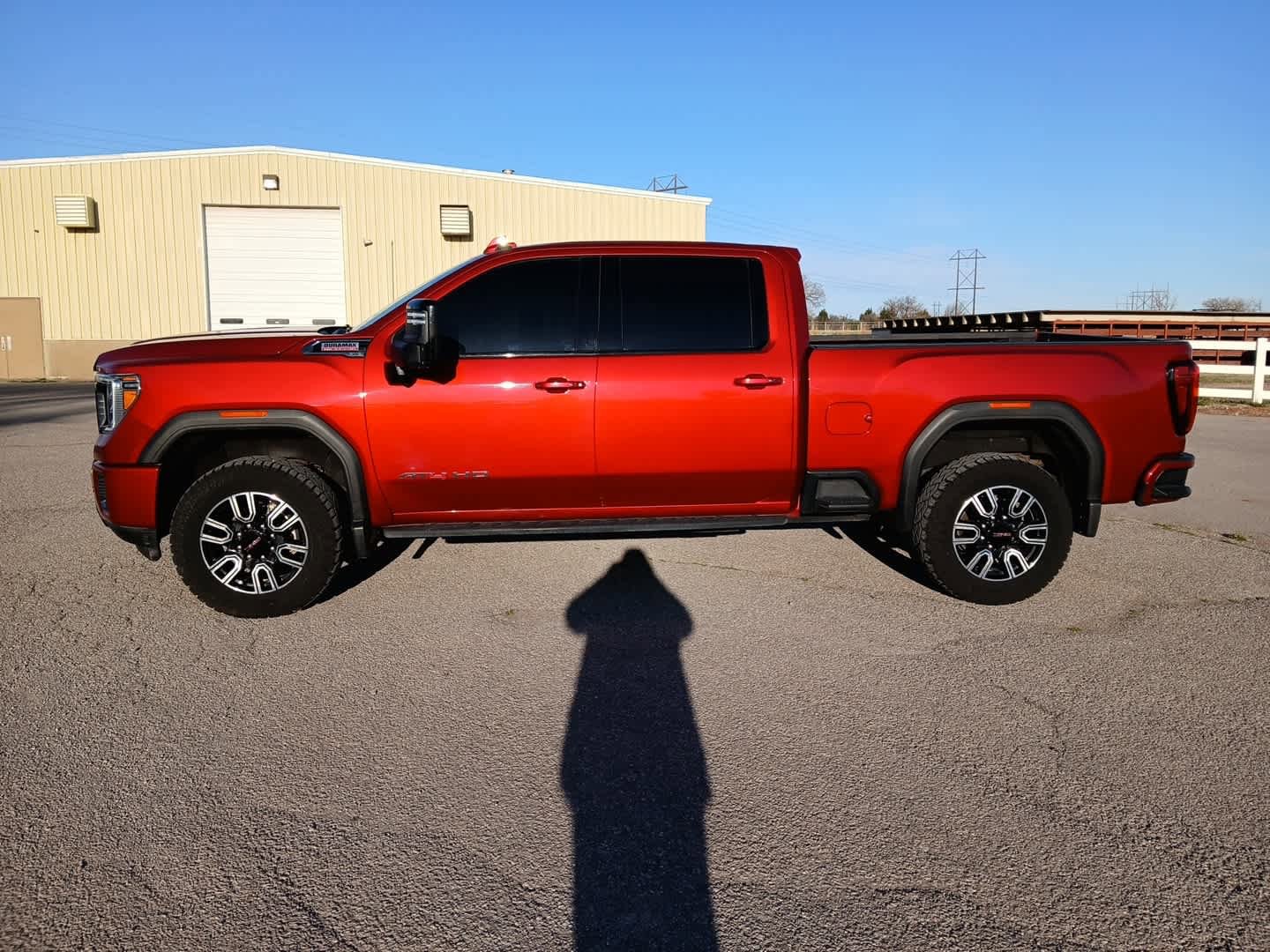Used 2023 GMC Sierra 2500 AT4 w/ AT4 Preferred Package image 4