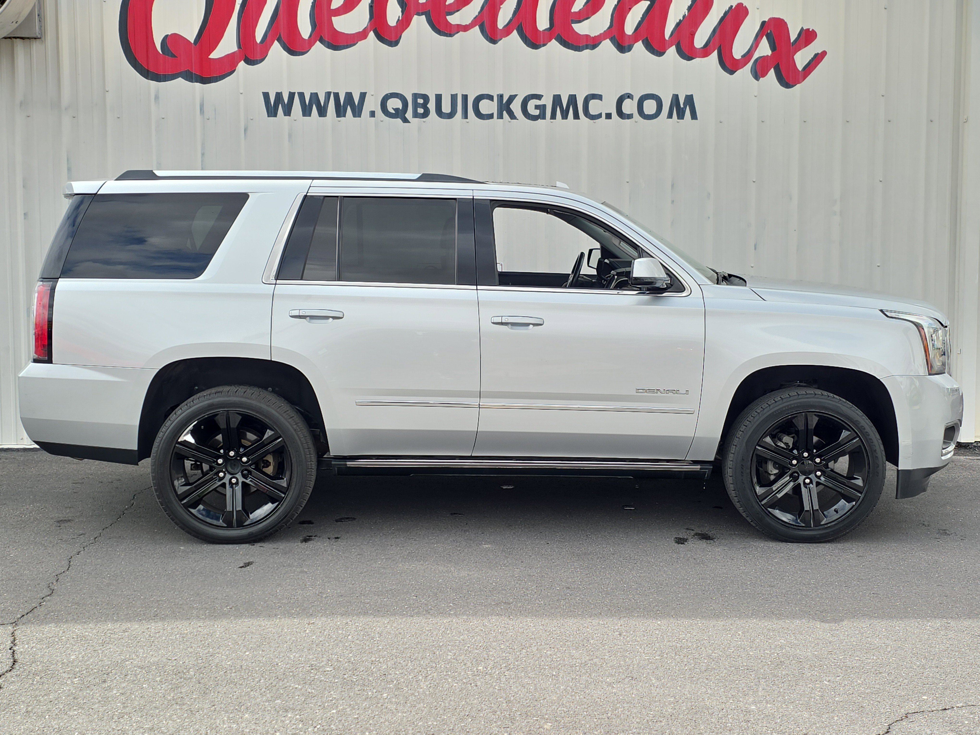 Used 2018 GMC Yukon Denali w/ Open Road Package image 12