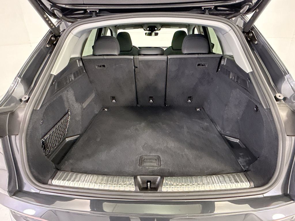 Used 2025 Audi Q5 Premium Plus w/ Premium Plus AWD/4WD image 27