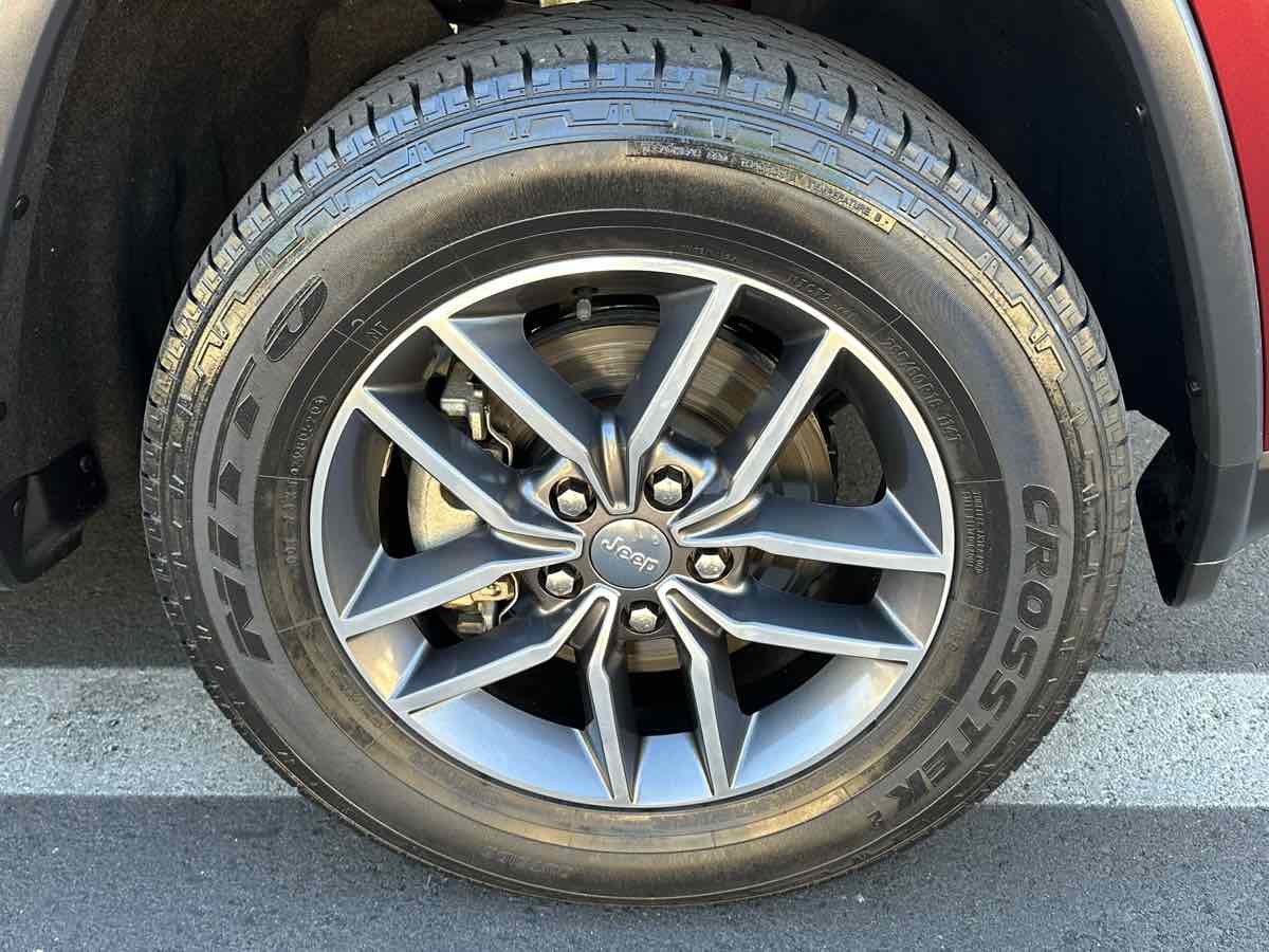 Used 2017 Jeep Grand Cherokee Limited w/ Luxury Group II AWD/4WD image 58
