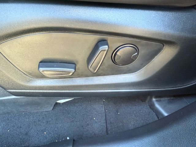 Used 2022 Ford Explorer XLT w/ Equipment Group 202A image 20