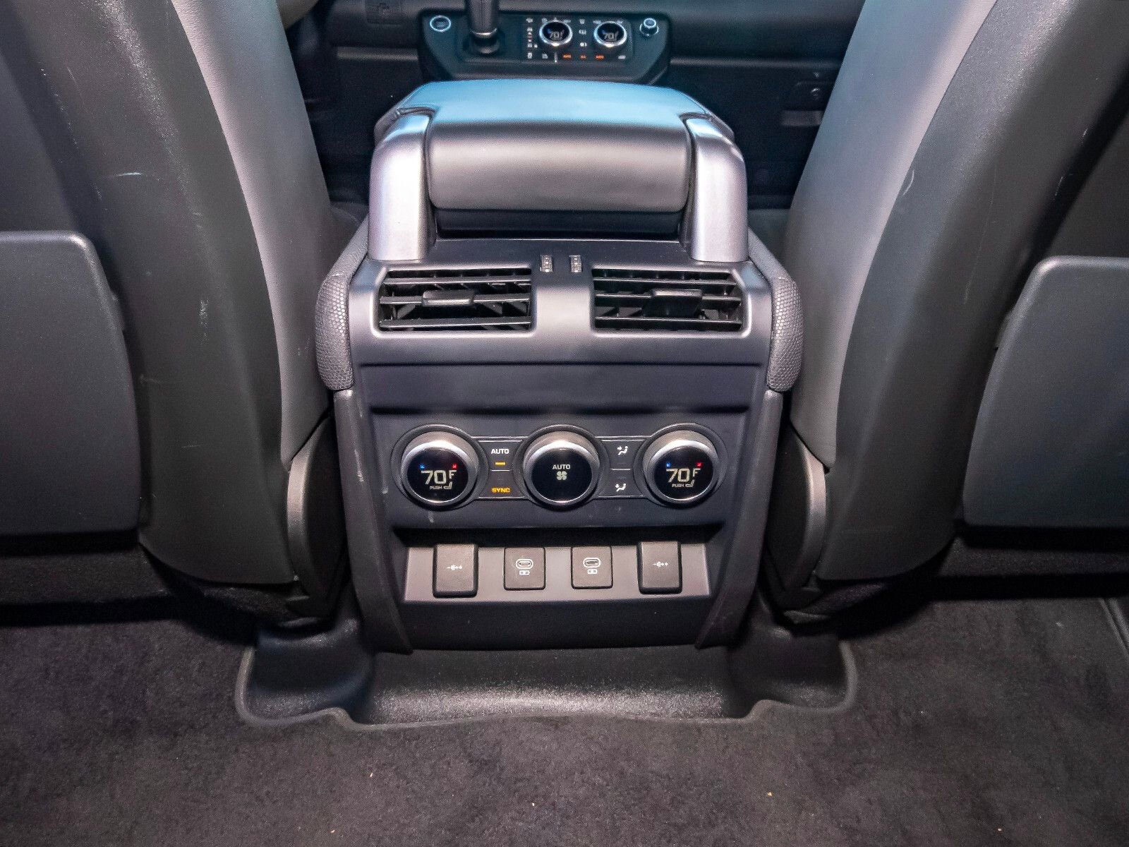 Used 2022 Land Rover Defender 110 V8 image 50