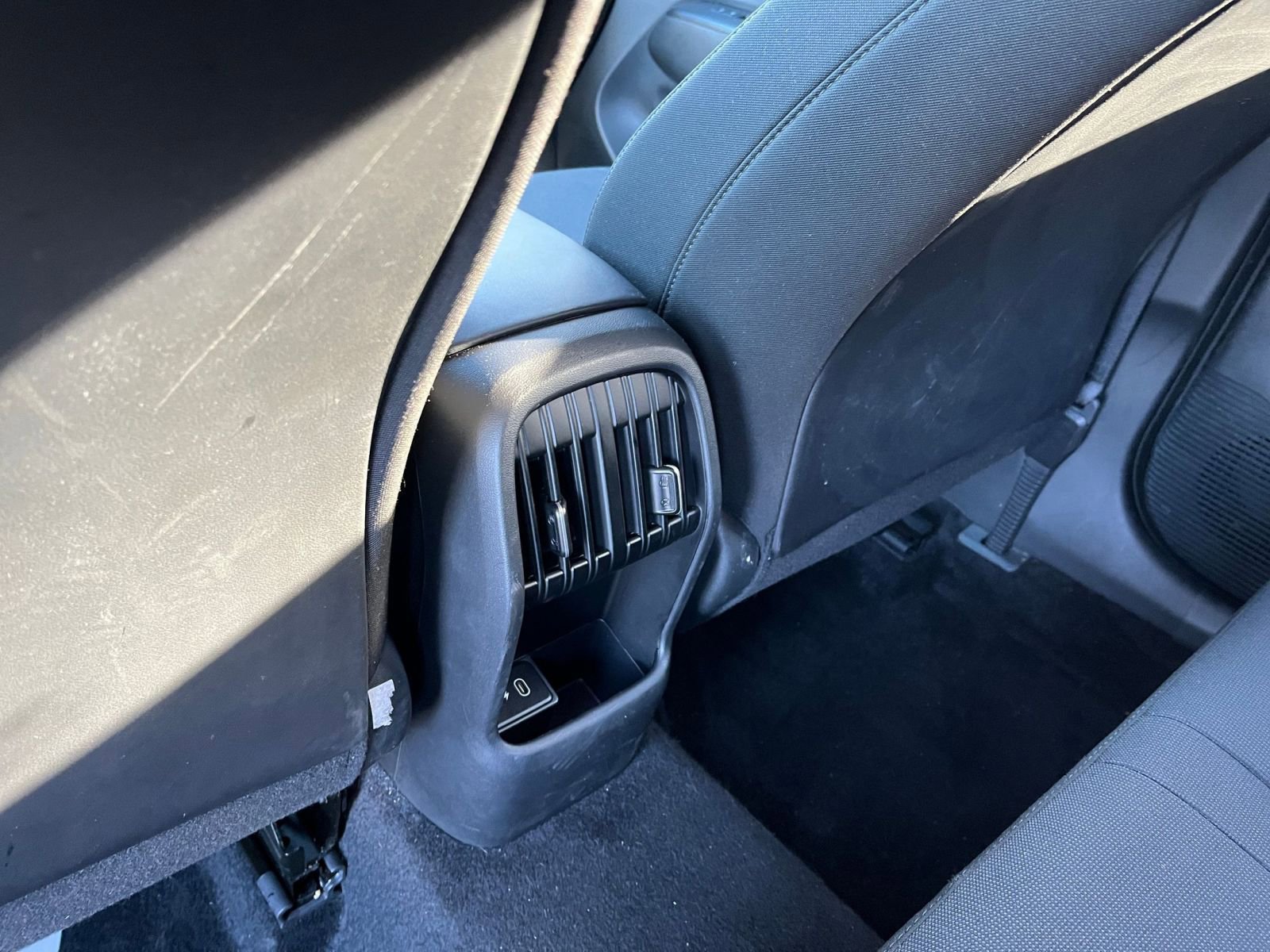 Used 2025 Hyundai Kona SEL image 24