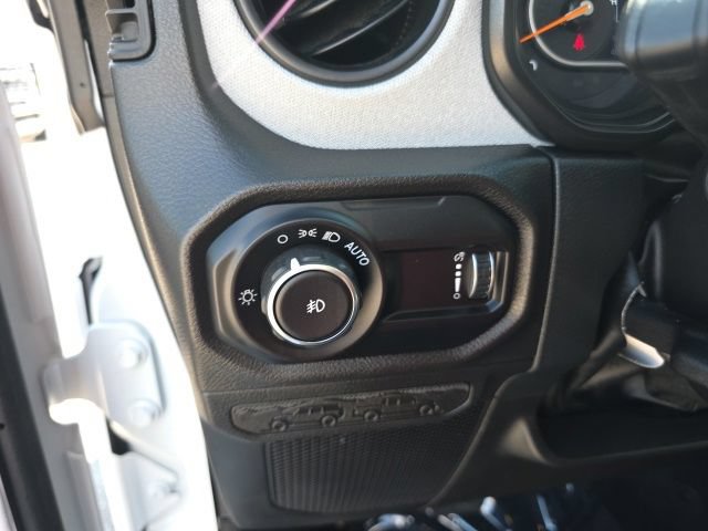 Used 2026 Jeep Wrangler Unlimited Sport AWD/4WD image 13