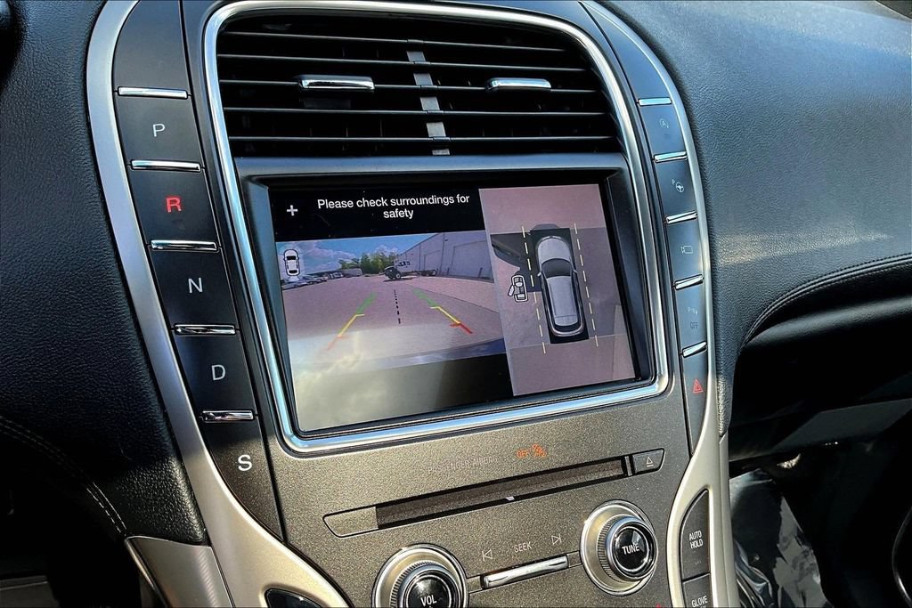Used 2019 Lincoln Nautilus Reserve FWD image 16